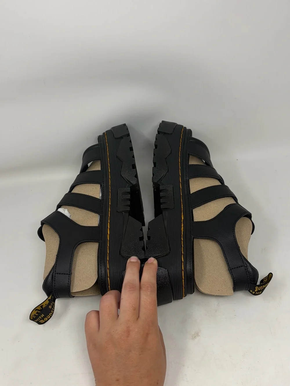 NEW Dr Martens Mattison 3 Strap Platform Sandals Size US 10 Women’s